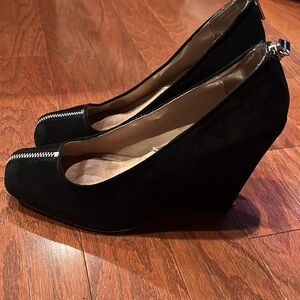 Michael Kors zipper suede wedge black heels sz 9.5